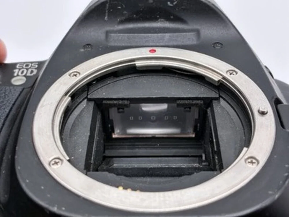 Canon EOS 10D DSLR Camera Body – FOR PARTS / REPAIR Powers On, ERR After Shutter
